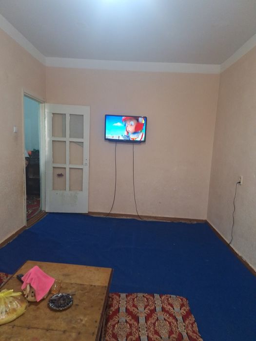 Квартира сотилади  2этаж 2хоналик  Куксарой оркасида Шарк Горболниса б