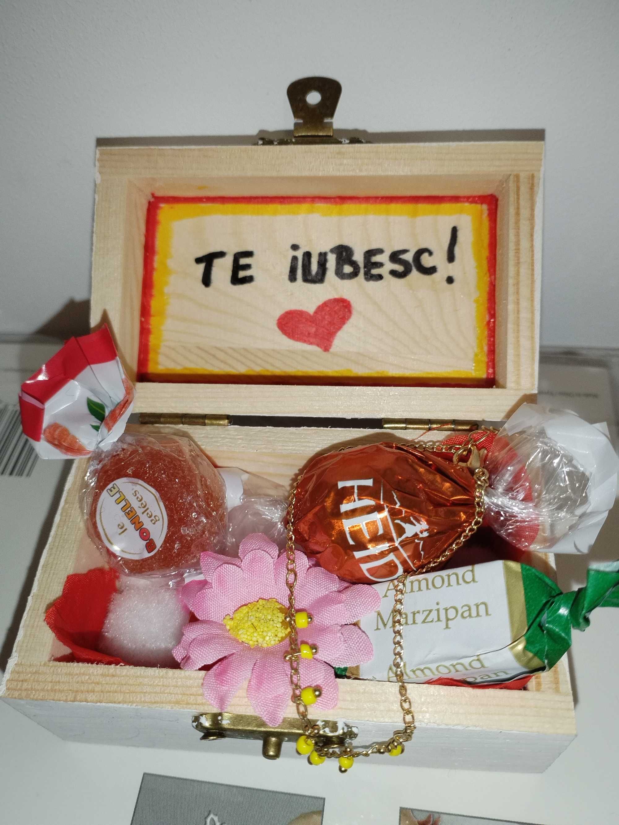 Cutiuta cu surprize / cutiuta personalizata /cadoul perfect