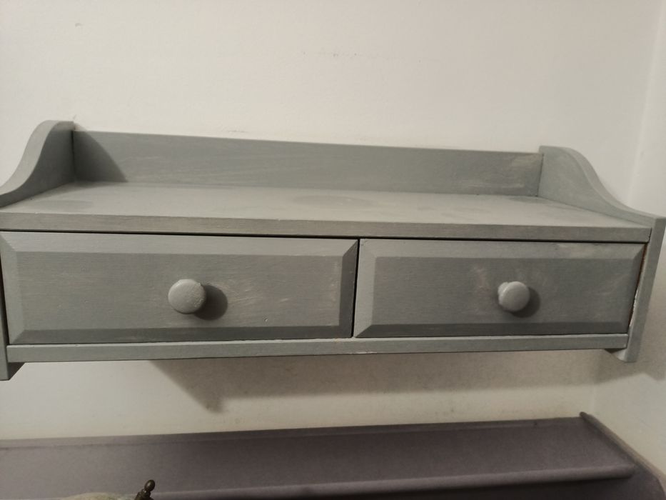 Dulap din lemn masiv