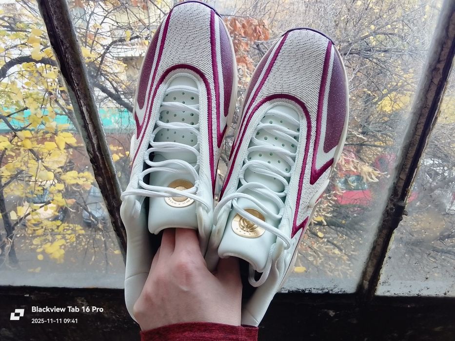 Nike Air Zoom COSMIC