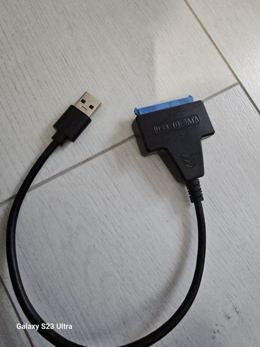 Кабел адаптер за включване на CD  и хард диск към USB.