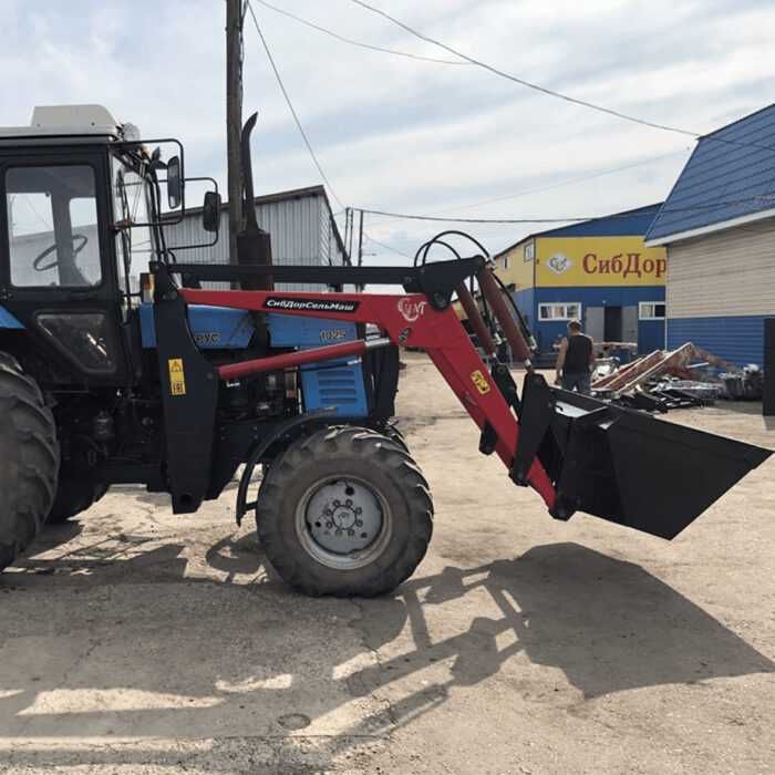 Погрузчик ПФ-1.1 с рамкой быстросъема (КУН) на МТЗ 80 82 / 921 и модиф