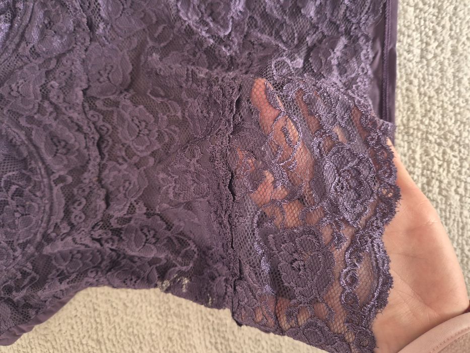 Top transparent din dantela