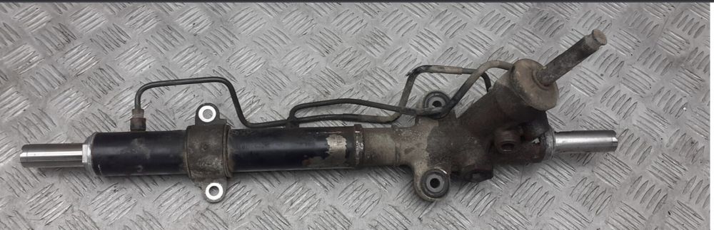 Рулевая рейка ,и передние стойки Subaru Outback 2008