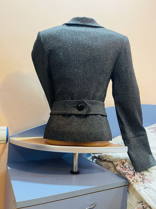 Costum dama fusta si sacou