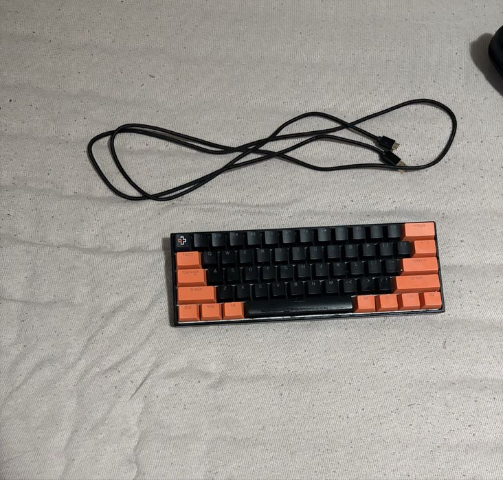 Tastatura qwertykey 61