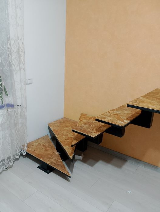 Scări masarda 85 latime