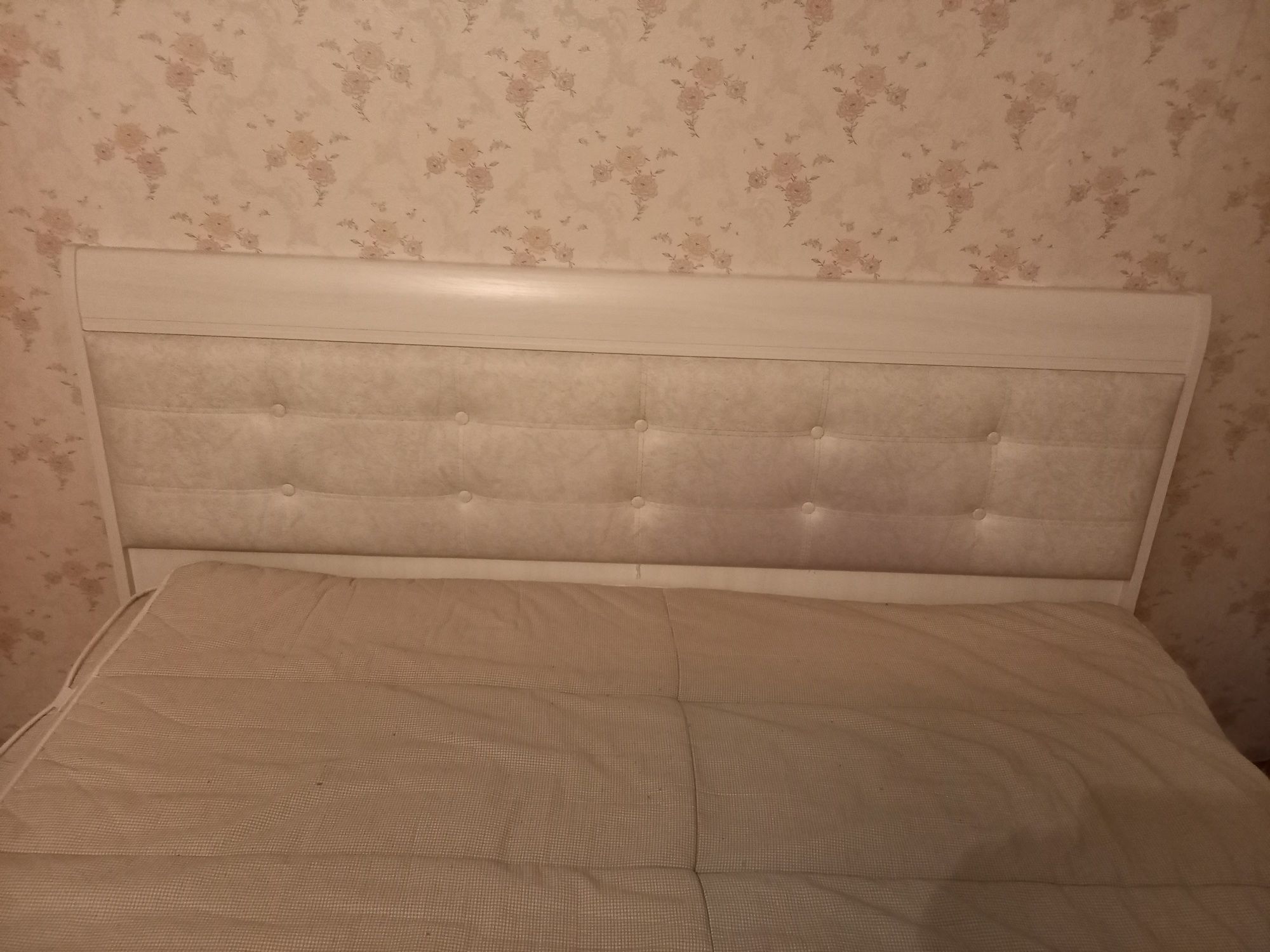 Двухспальная кровать с матрасом "Мелодия сна"