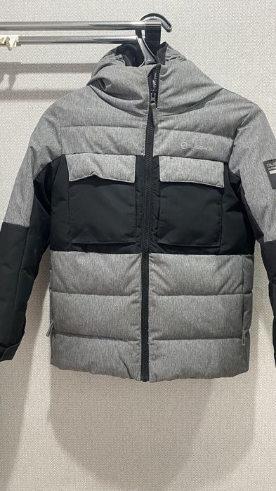 Продам куртку на мальчика