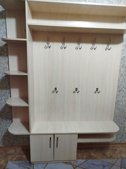 Продам прихожую недорого