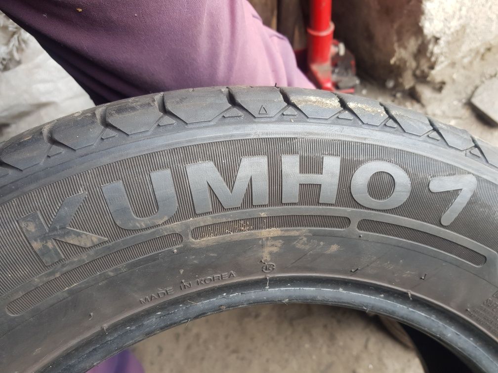 Бусови летни-2020/52с.-16цола-205/65-1бр.-125лв.-като нови "KUMHO "