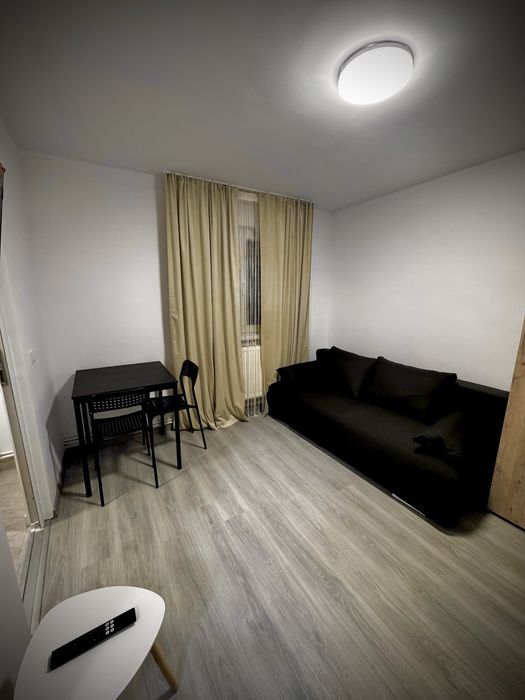 Inchiriez garsoniera