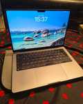 MacBook Pro 14 Inch M1 Pro 16gb ram 1 terra SSD Liquid Retina