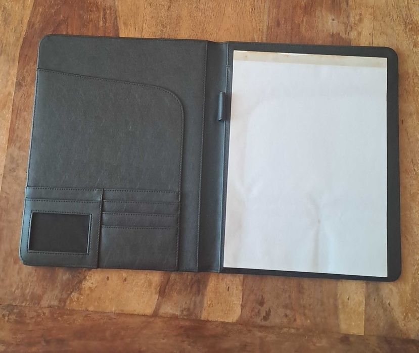 папка луксозна за документи кожена черна A4