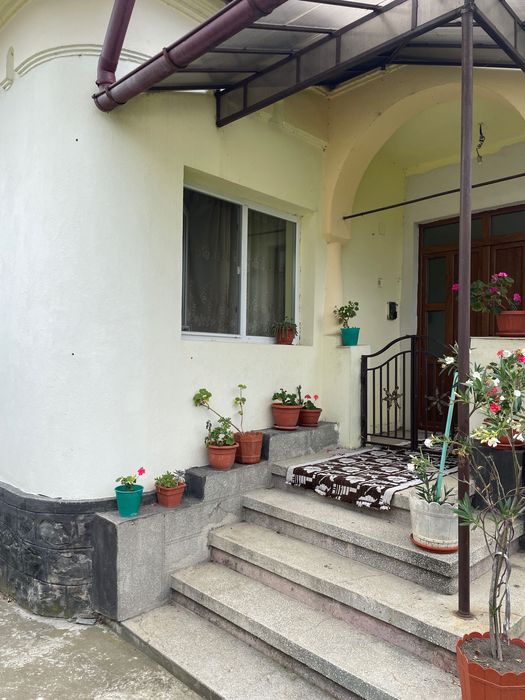 Casa cu teren Calimanesti