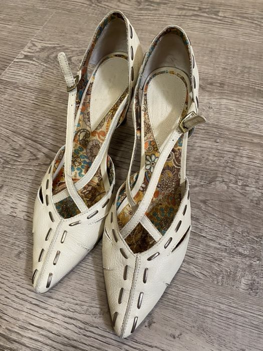 Женская обувь