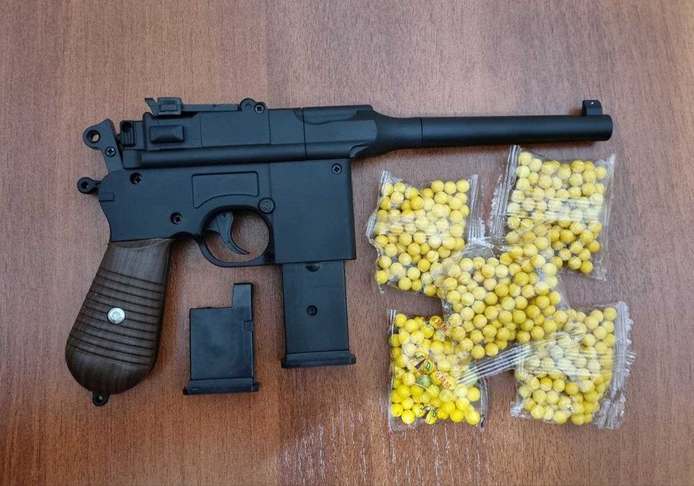 Пистолет игрушечный металлический