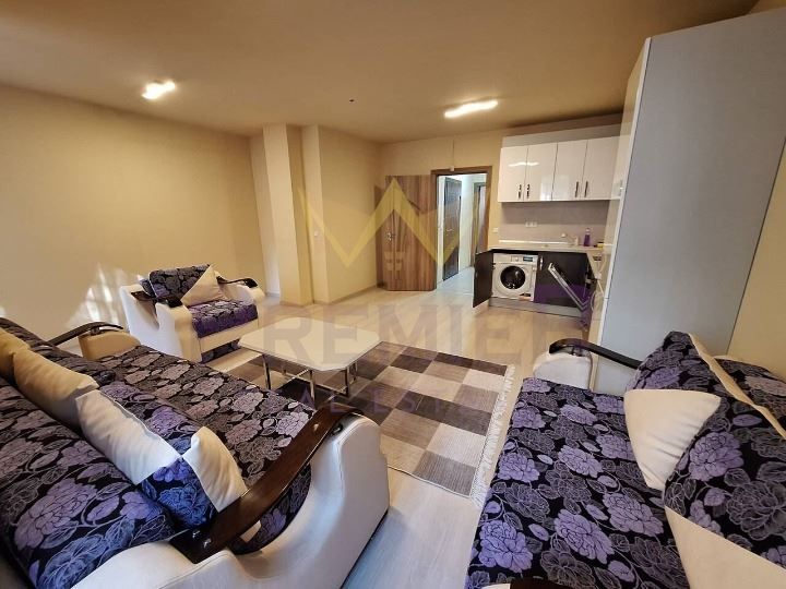 Дава се под наем Двустаен апартамент в Варна, Лятно кино Тракия - 65 кв.м за 600 € - Снимка #2