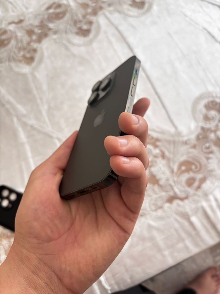 Продается iphone 14 pro 256 gb