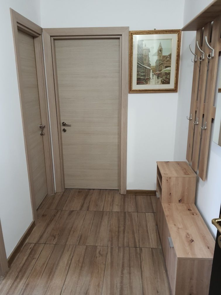 De închiriat apartament 2 camere