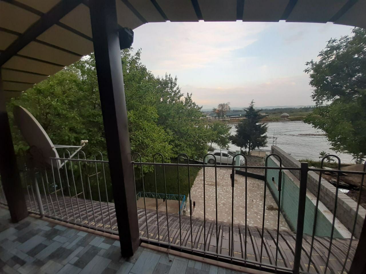 Dacha sotiladi Bozsuvda