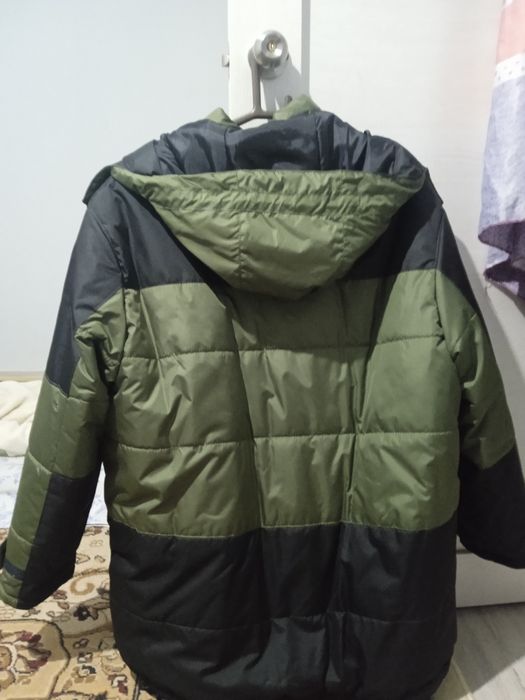 Продам куртку новая