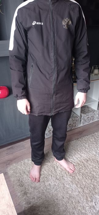 Продам куртку на парня