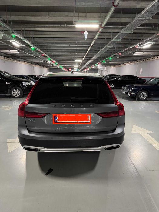 Volvo V90 Cross Country T6 Benzina - 310CP