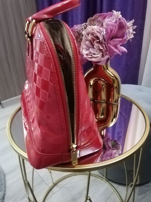 Geanta Louis Vuitton Alma