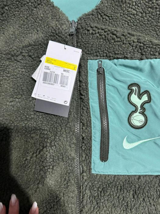 Nou cu etichetă:Vesta Nike Tottenham Hotspur mărimea S și M barbati