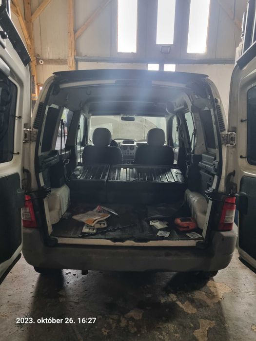 Dezmembram Citroen Berlingo 1.6 HDI 9HX