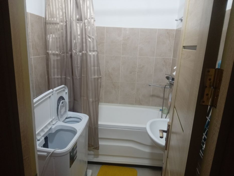 Urganch shahri Sho'lkomota yanda  2 xonali kvartira ijaraga berilada