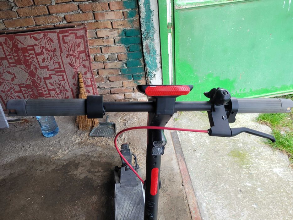 Trotineta Navee S40 Garantie 28.02.2027 +al doilea incarcator