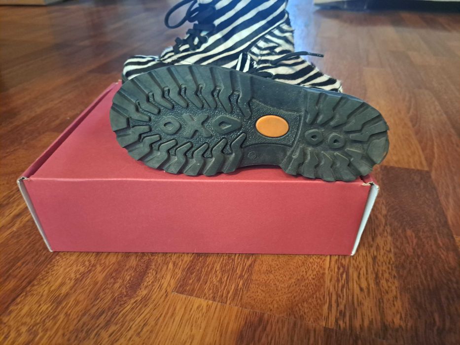Ghete copii din piele +model zebra marimea 33