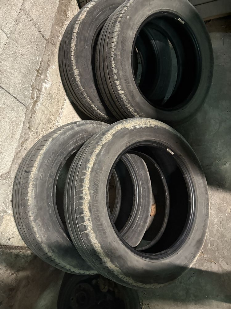 Продавам летни гуми 215/60R17 Michelin 4бр