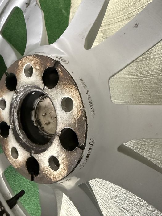 Гуми с джанти 235/55 R18 за Ауди