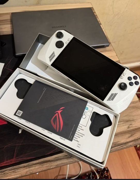 Игровая приставка Asus Rally Новая