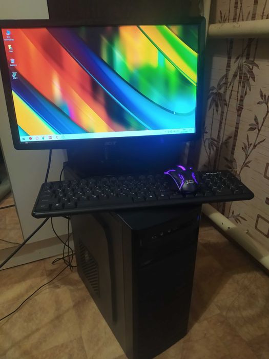 Компьютер в хорошем состоянии для игр (GTA 5) и работы.