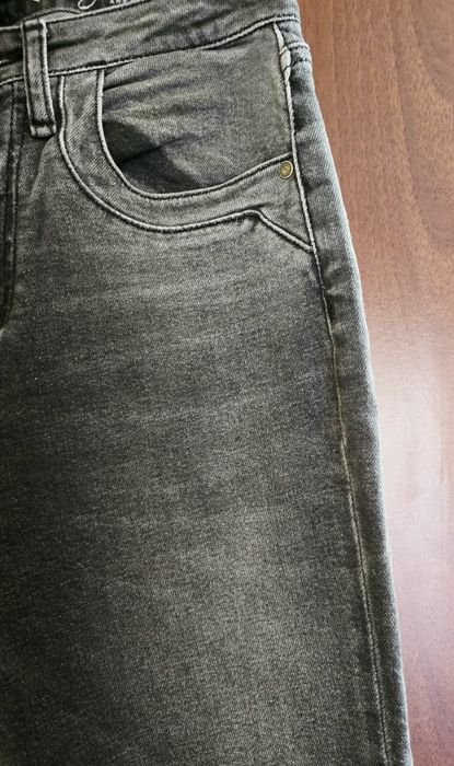 Blugi Attrattivo - 27, Regular Fit, Stare Impecabilă