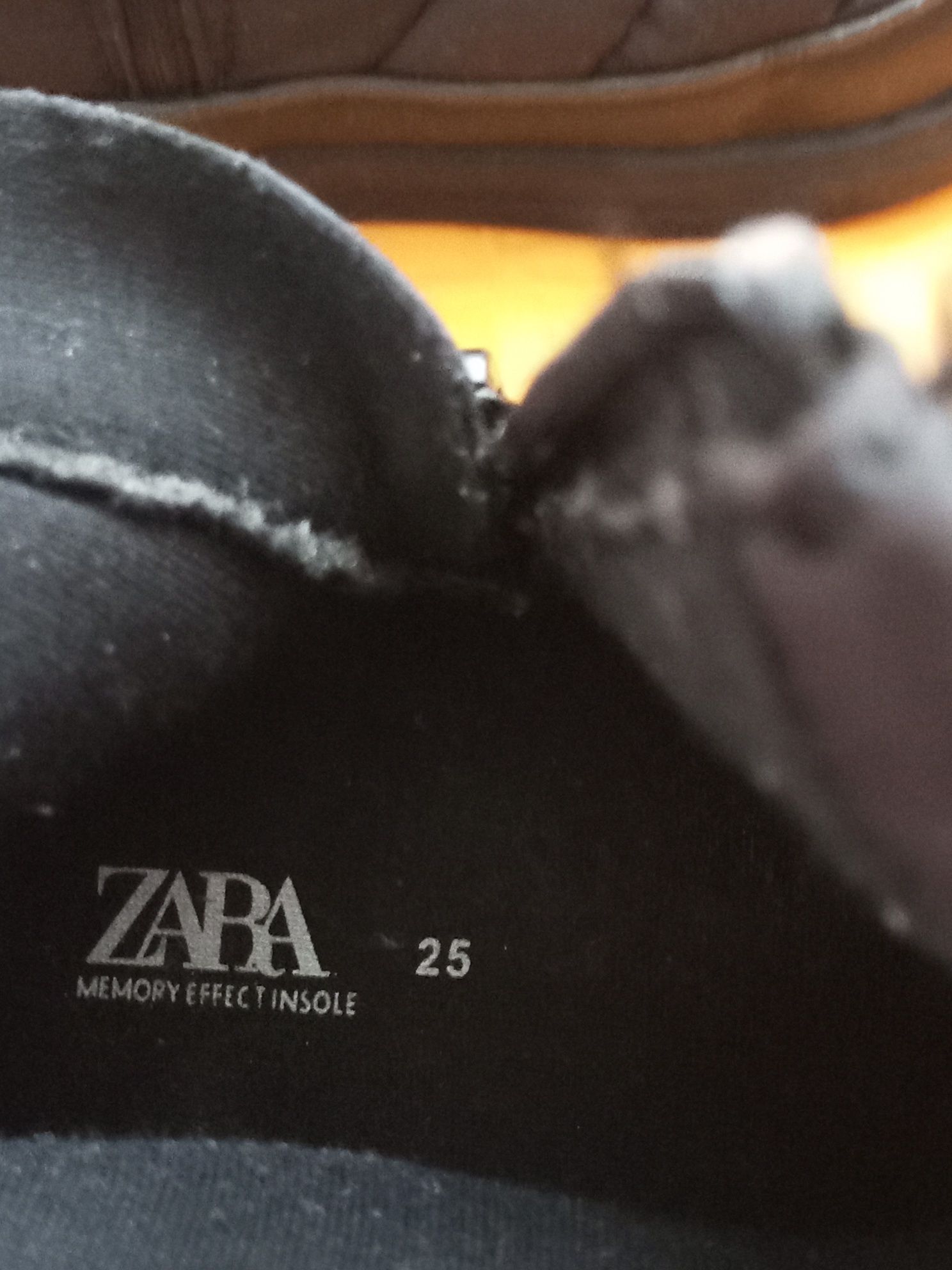 Ghetuțe unisex-Zara-Memory Efect Insole-mas.25(3-3,5ani)