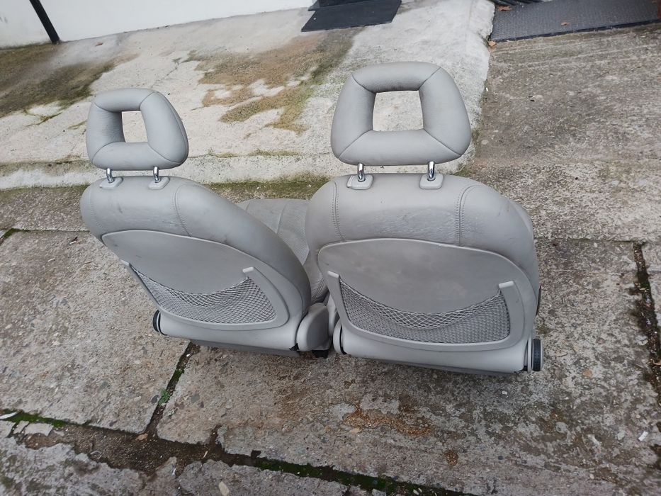 Седалки Мерцедес А4 предни