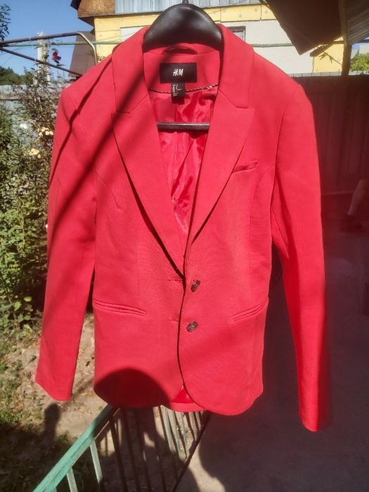 Пиджаки женские  фирменные