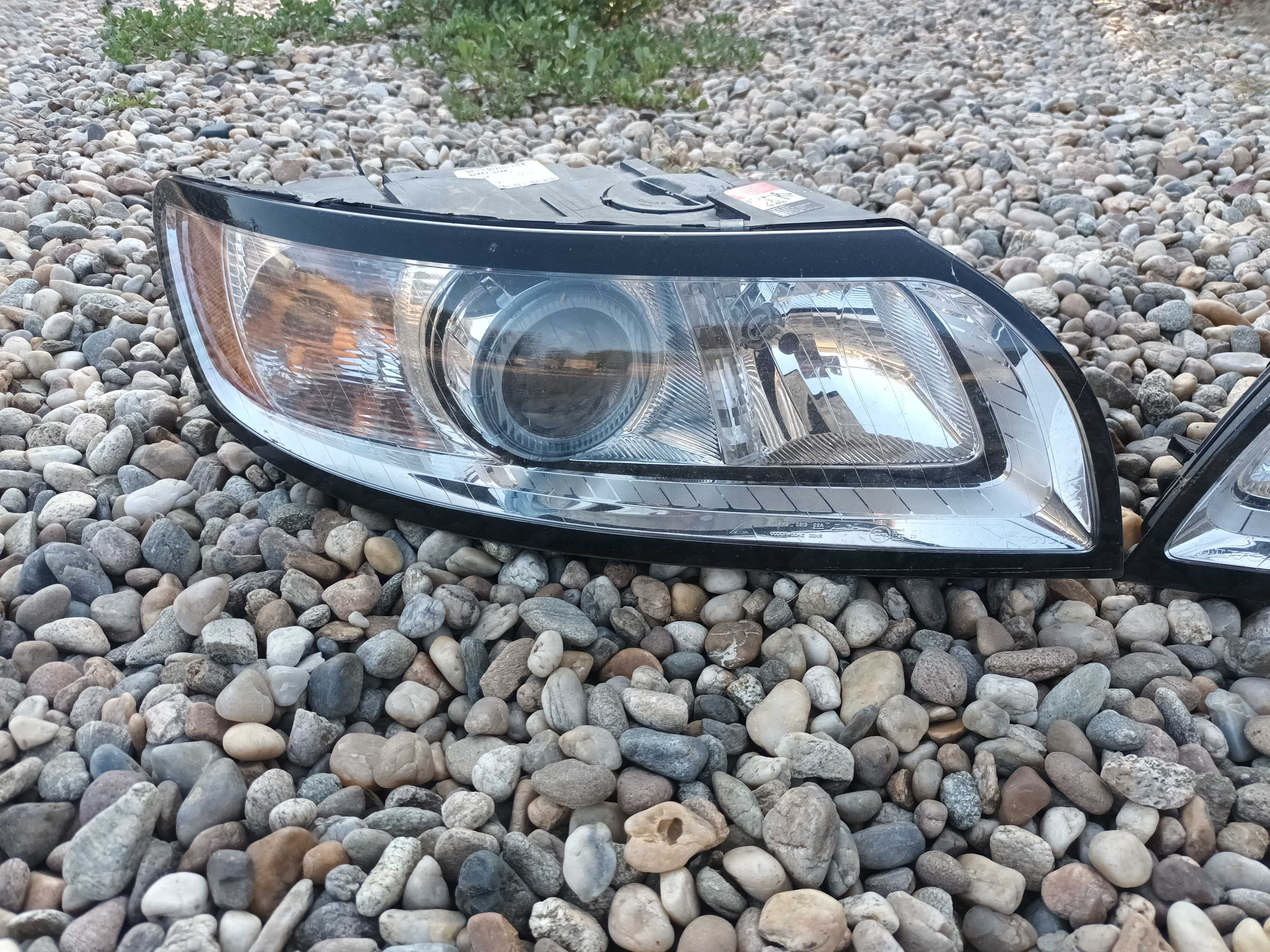 ляв десен ксенонов фар за волво В50 С40 фейслифт 08-12 VOLVO V50 S40