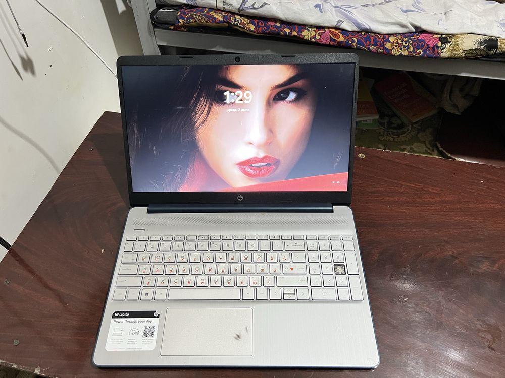 noutbuk hp laptop