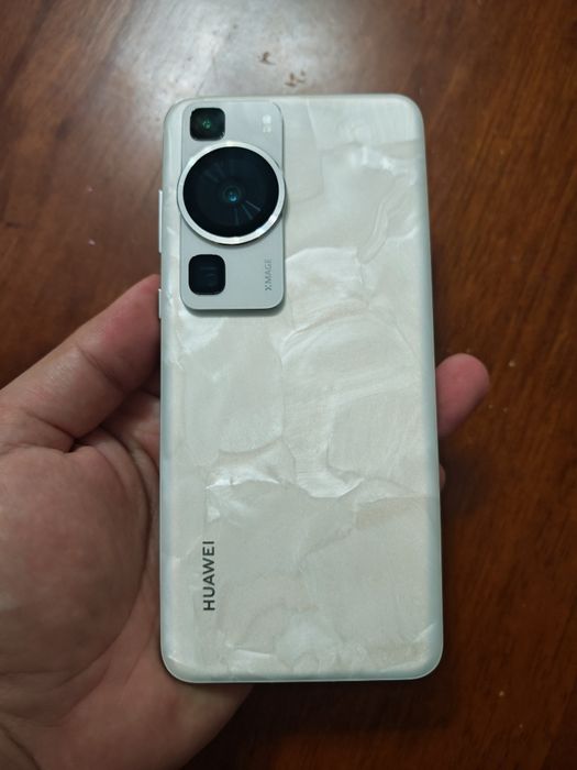 Продам Huawei P60 8/256 ГБ. В отличном состоянии. Комплект полный
