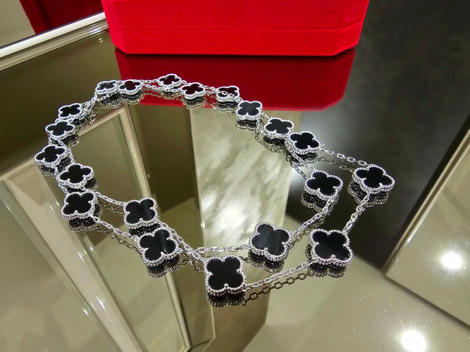 Van Cleef & Arpels VCA Silver Black 20 Motifs Alhambra Дамско Колие