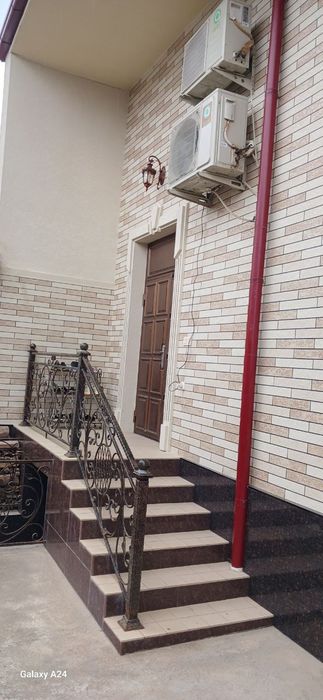 Продаётся дом 3.04 сотки 6 комнат