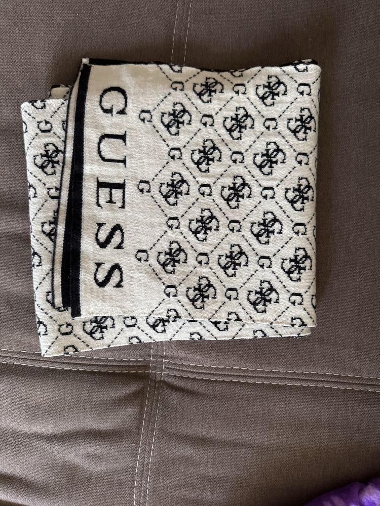 Fular GUESS by Marciano