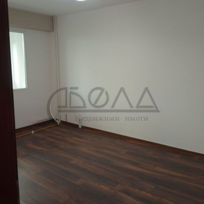 Продава се Двустаен апартамент в София, Люлин 2 - 65 кв.м за 2154 €/кв.м - Снимка #1