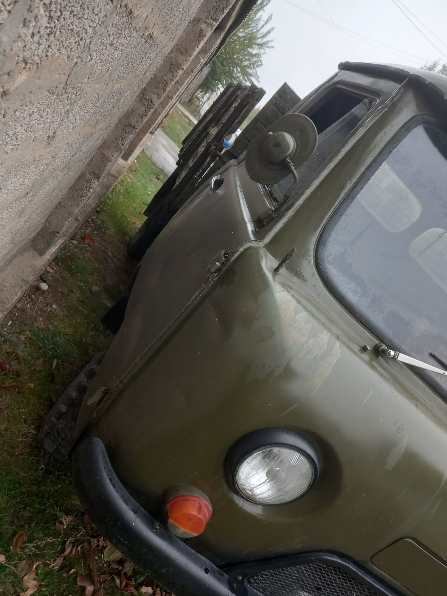 УАЗ сотилади бензинда йили 1990